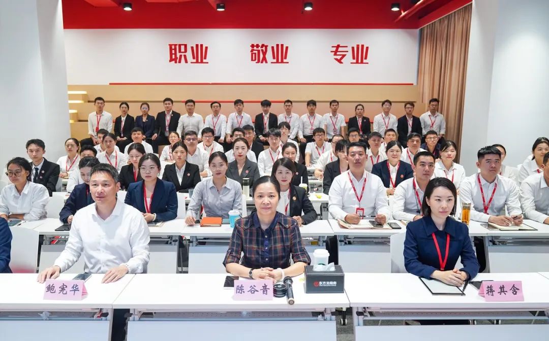 迎進(jìn)博，抓服務(wù)，東方龍商務(wù)再出擊！10月下旬，集團(tuán)共35個優(yōu)質(zhì)投資選址項目通過評估
