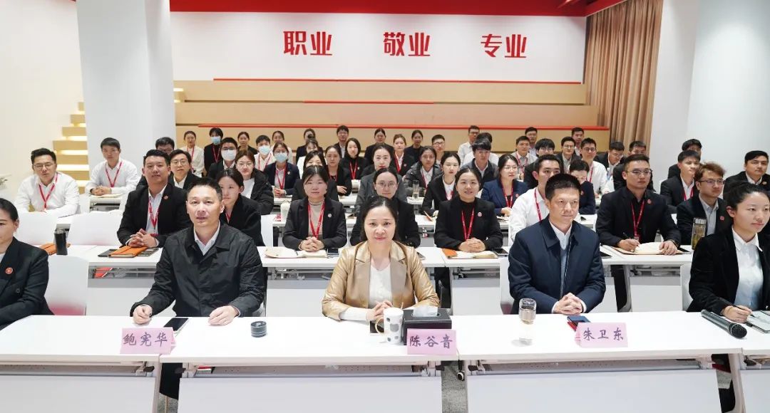 承接進博效應，推進全球招商！11月上旬，集團共40個優(yōu)質(zhì)投資選址項目通過評估