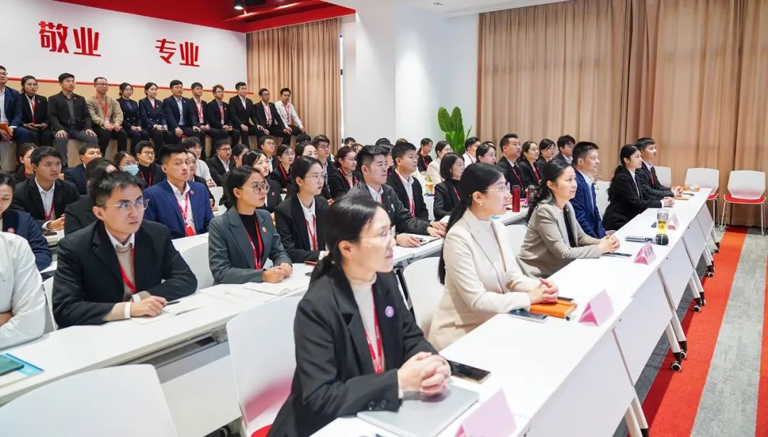 聚合力、強(qiáng)開發(fā)、攻落地！11月中旬，集團(tuán)共39個(gè)優(yōu)質(zhì)投資選址項(xiàng)目通過本次評(píng)估