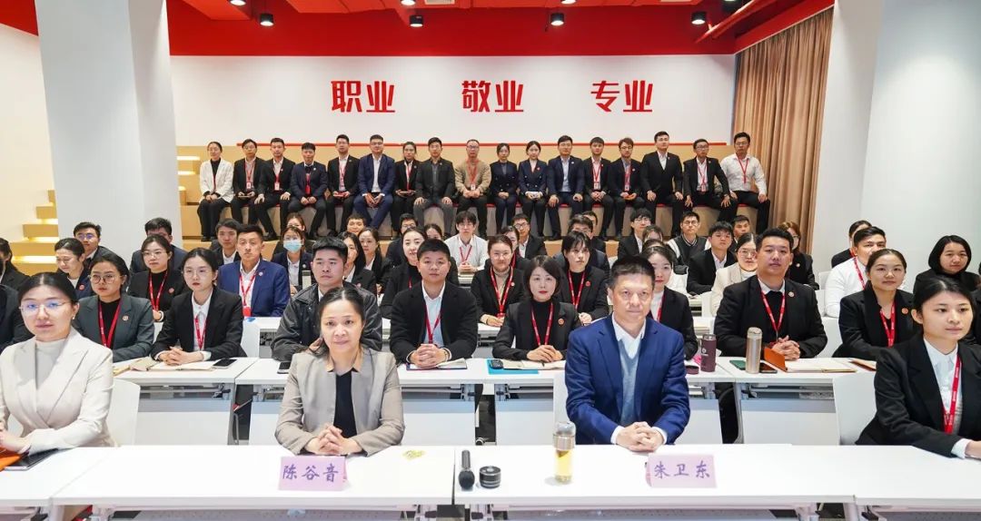 聚合力、強(qiáng)開發(fā)、攻落地！11月中旬，集團(tuán)共39個(gè)優(yōu)質(zhì)投資選址項(xiàng)目通過本次評(píng)估